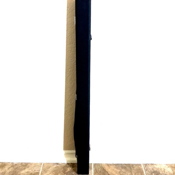 Violin Single Bow Case 4/4 Light Hard Wood With 2 Latches and Strap - Picture 1 of 5